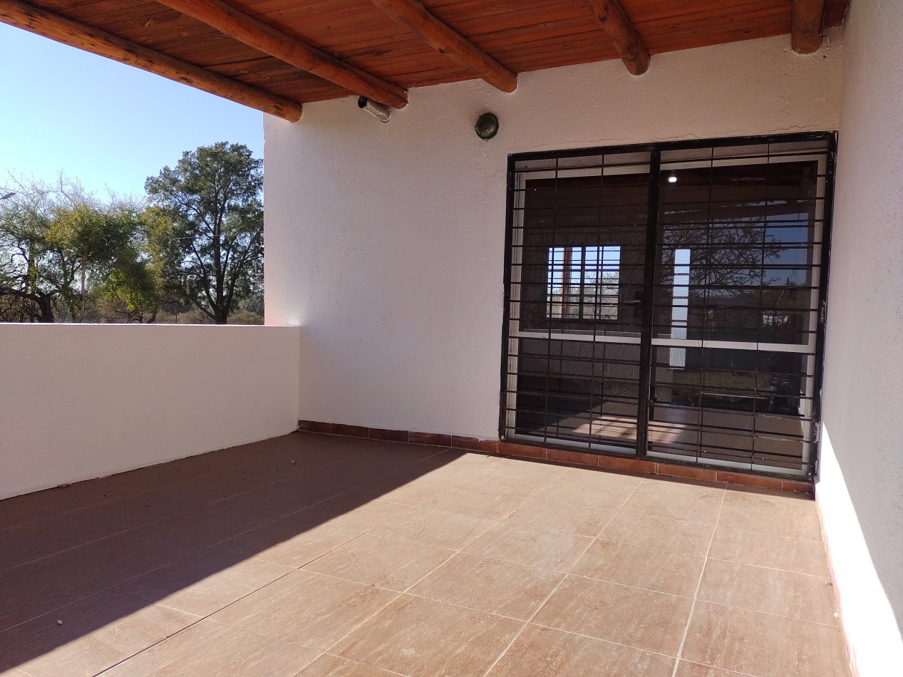 GRUPO GEO VENDE CASA EN VALLE DE ANISACATE, CORDOBA