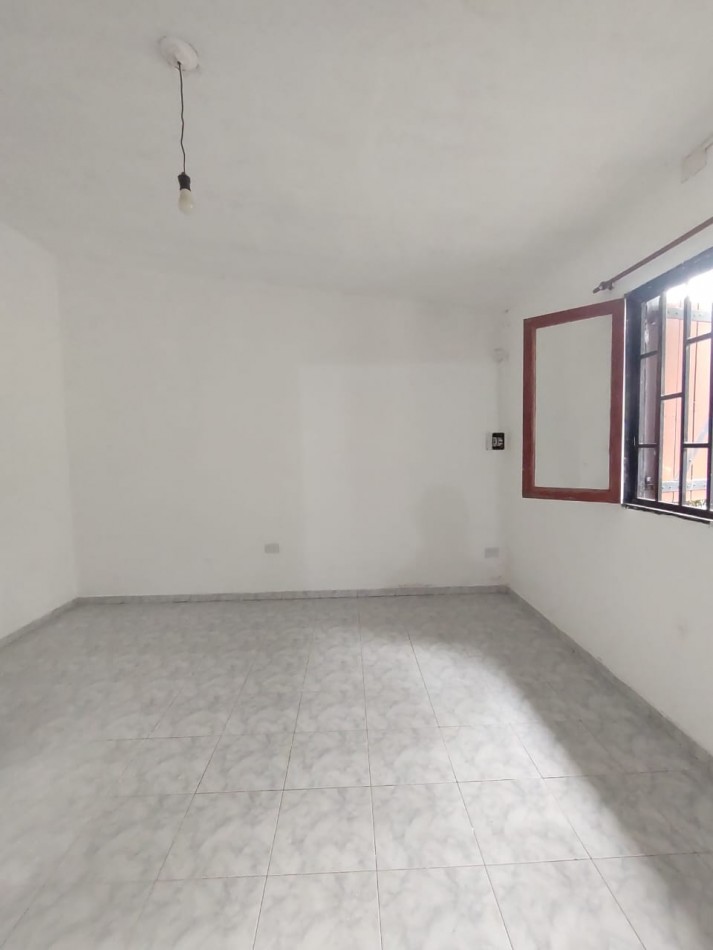 GRUPO GEO VENDE CASA EN VILLA MONTENEGRO, ANISACATE