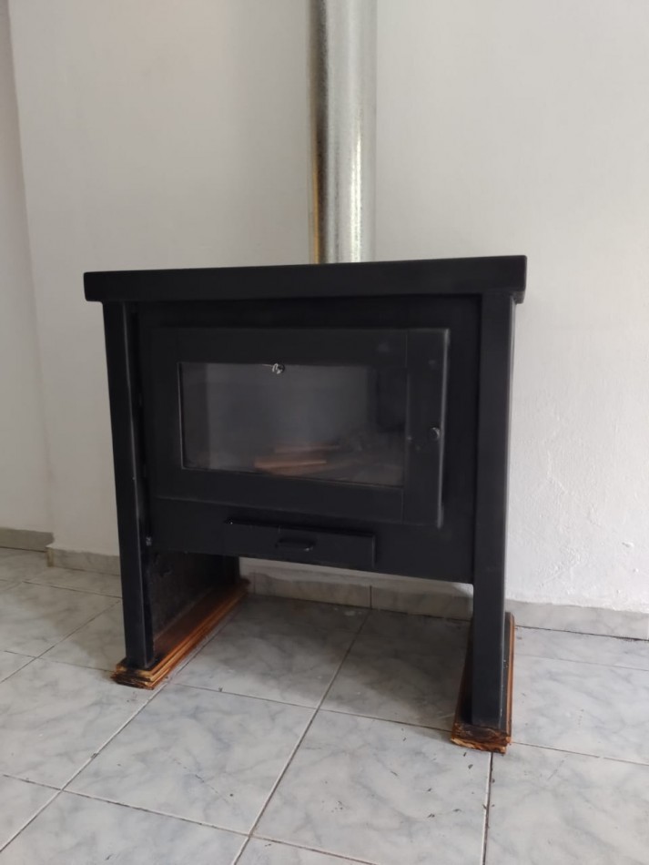 GRUPO GEO VENDE CASA EN VILLA MONTENEGRO, ANISACATE