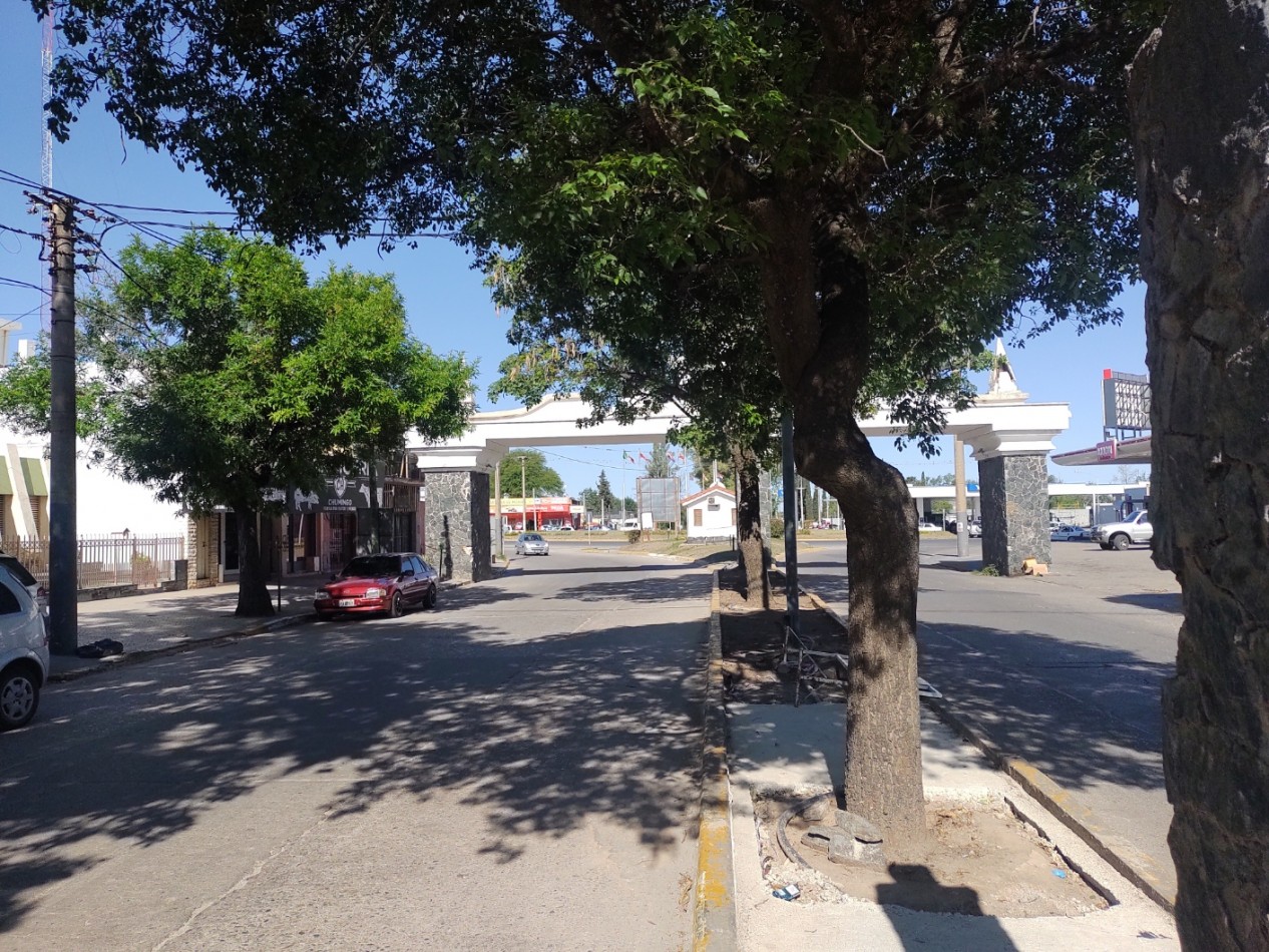 OPORTUNIDAD!!!!! GRUPO GEO VENDE CASA + LOCAL +DEPARTAMENTO, EXCELENTE UBICACION EN ALTA GRACIA