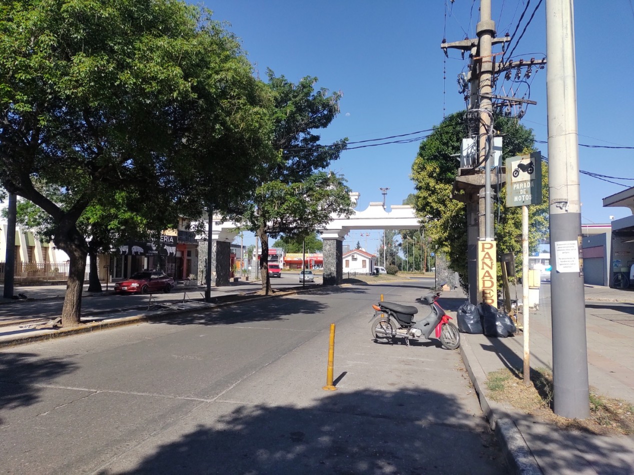 OPORTUNIDAD!!!!! GRUPO GEO VENDE CASA + LOCAL +DEPARTAMENTO, EXCELENTE UBICACION EN ALTA GRACIA