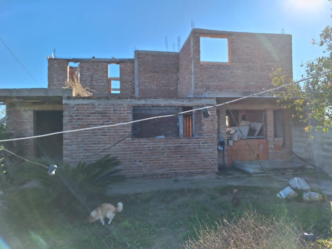GRUPO GEO VENDE CASA EN CONSTRUCCION + DPTO TERMINADO CON PILETA EN Bo LINIERS ALTA GRACIA